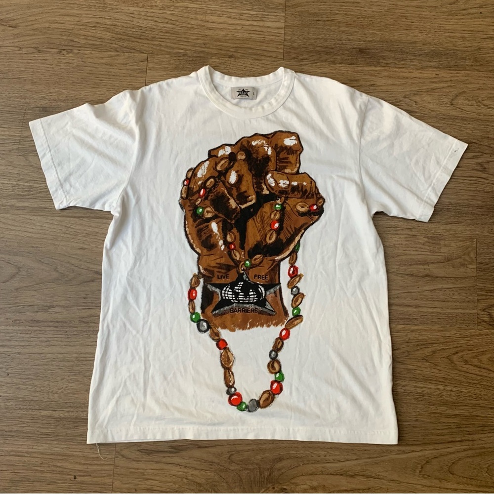 Barriers Worldwide Tee